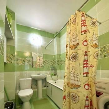 Продается 1-комнатная квартира, 42,5 м²