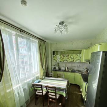Продается 1-комнатная квартира, 42,5 м²