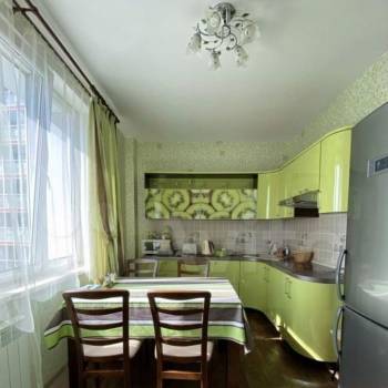 Продается 1-комнатная квартира, 42,5 м²