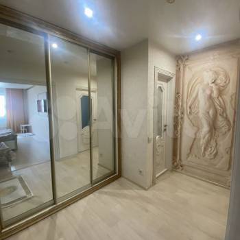 Продается 1-комнатная квартира, 44,5 м²