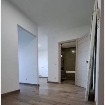 Продается 1-комнатная квартира, 38 м²