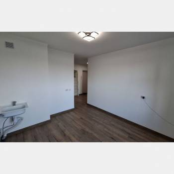 Продается 1-комнатная квартира, 38 м²