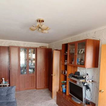 Продается Многокомнатная квартира, 61,7 м²