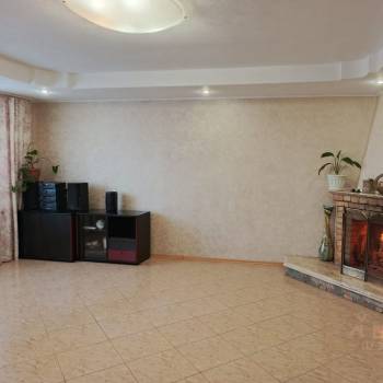 Продается Дом, 396 м²