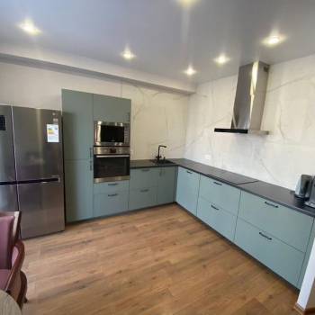 Продается 3-х комнатная квартира, 77 м²