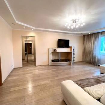 Продается 3-х комнатная квартира, 80 м²