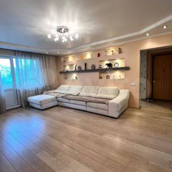 Продается 3-х комнатная квартира, 80 м²