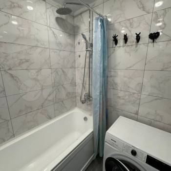 Продается Многокомнатная квартира, 84 м²