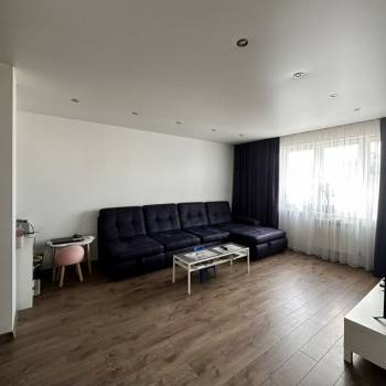 Продается 2-х комнатная квартира, 72,5 м²