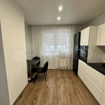Продается 2-х комнатная квартира, 72,5 м²