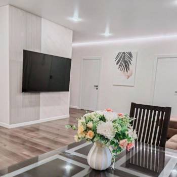 Продается Многокомнатная квартира, 99,3 м²