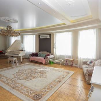 Продается Многокомнатная квартира, 206 м²