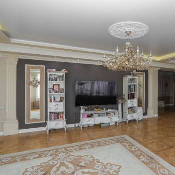 Продается Многокомнатная квартира, 206 м²