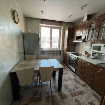 Продается Многокомнатная квартира, 79 м²