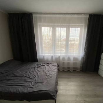 Продается 1-комнатная квартира, 41 м²