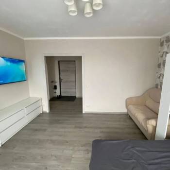 Продается 1-комнатная квартира, 41 м²