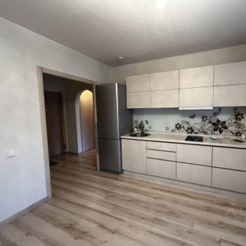 Продается 1-комнатная квартира, 41,2 м²