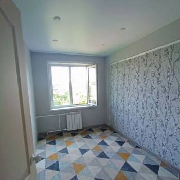 Продается Многокомнатная квартира, 60 м²