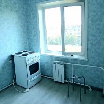 Продается Многокомнатная квартира, 60 м²