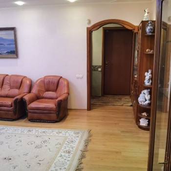 Продается Многокомнатная квартира, 81,5 м²