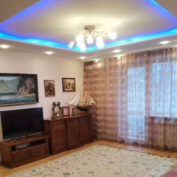 Продается Многокомнатная квартира, 81,5 м²