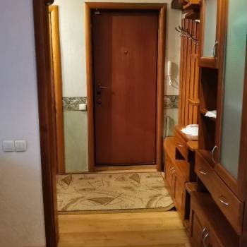 Продается Многокомнатная квартира, 81,5 м²