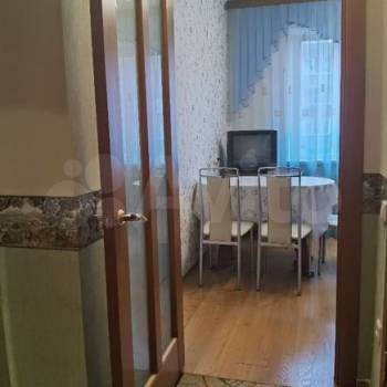 Продается Многокомнатная квартира, 81,5 м²