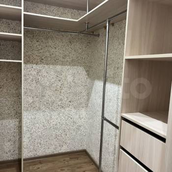Продается 1-комнатная квартира, 43,1 м²