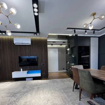 Продается Многокомнатная квартира, 120 м²