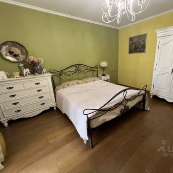 Продается 3-х комнатная квартира, 166 м²