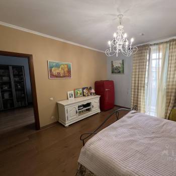 Продается 3-х комнатная квартира, 166 м²