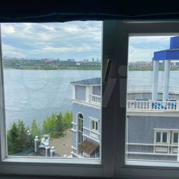 Продается 3-х комнатная квартира, 98 м²