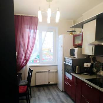 Продается Многокомнатная квартира, 104 м²