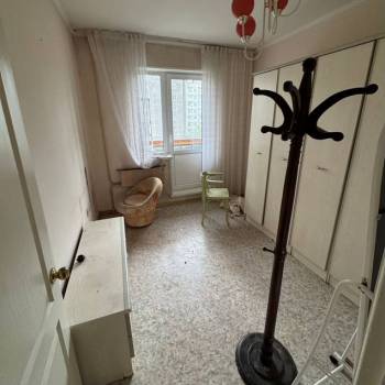 Продается Многокомнатная квартира, 79,6 м²