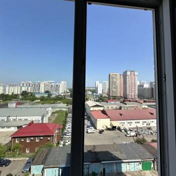 Продается Многокомнатная квартира, 83,5 м²