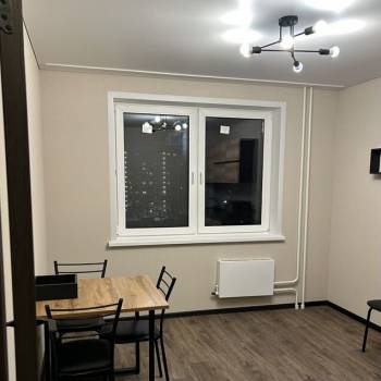 Продается 1-комнатная квартира, 38 м²