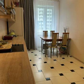 Продается 2-х комнатная квартира, 58,2 м²