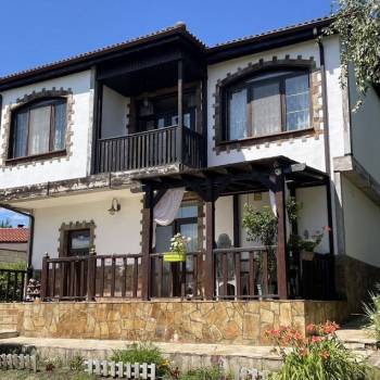 Продается Дом, 200 м²