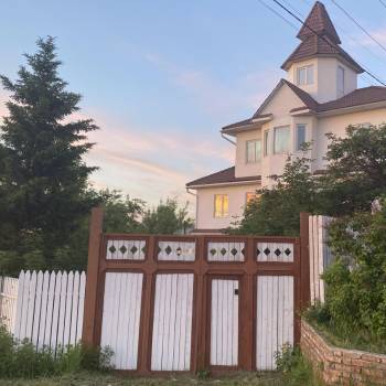 Продается Дом, 277 м²