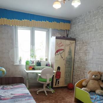 Продается Многокомнатная квартира, 82 м²