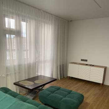 Продается 1-комнатная квартира, 49 м²