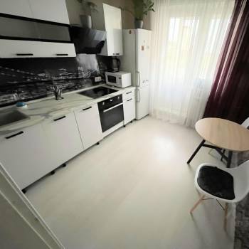 Продается 1-комнатная квартира, 36,5 м²