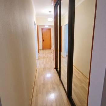 Продается 3-х комнатная квартира, 761 м²