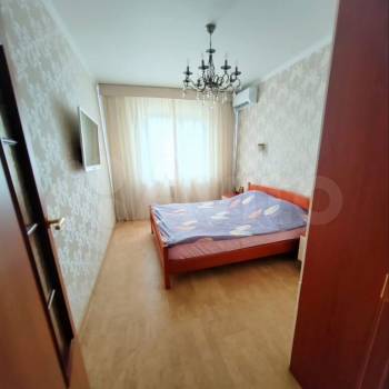 Продается 3-х комнатная квартира, 761 м²
