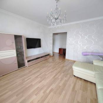 Продается 3-х комнатная квартира, 761 м²