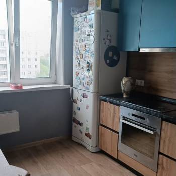 Продается Многокомнатная квартира, 79 м²
