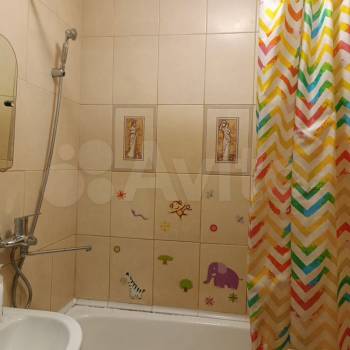 Продается Многокомнатная квартира, 79 м²