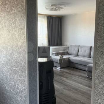 Продается Многокомнатная квартира, 81,6 м²