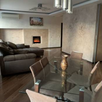 Продается 3-х комнатная квартира, 124,7 м²