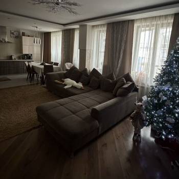 Продается 3-х комнатная квартира, 124,7 м²